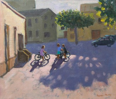 Drei Kinder mit Fahrrädern, Spanien von Andrew Macara